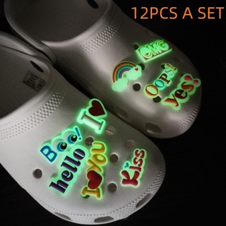 Jibbitz Crocs หัวเข็มขัด PVC เรืองแสง รูปการ์ตูนดอกไม้น่ารัก 12 ชิ้น