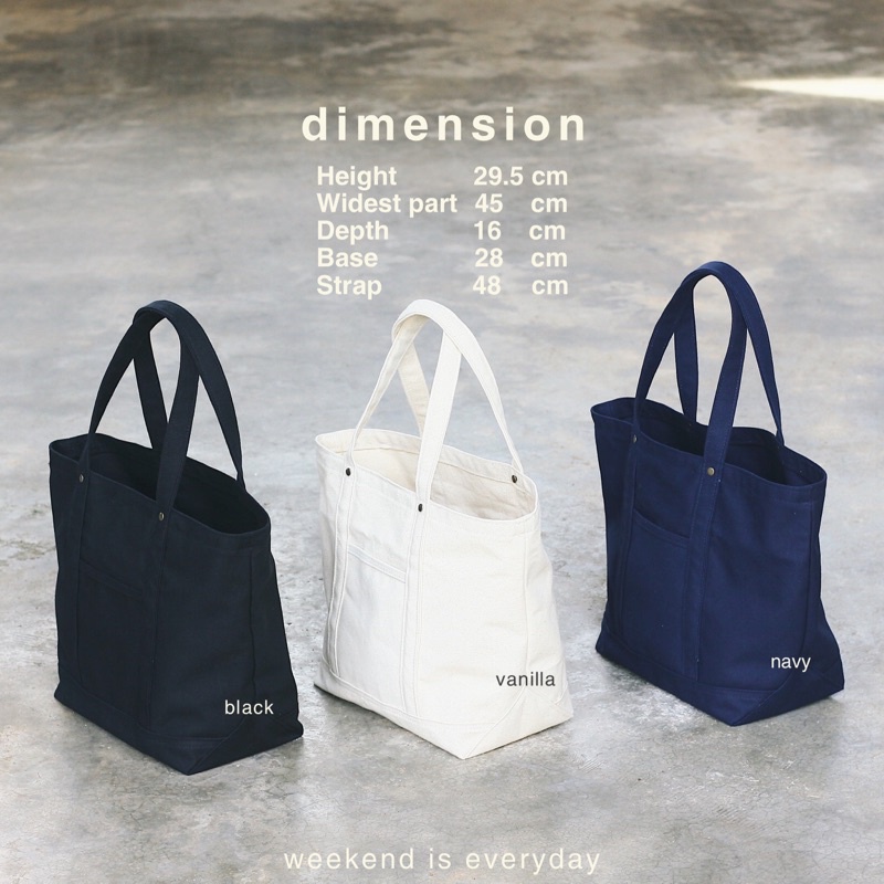 Weekend Totebag (m) กระเป๋าผ้าแคนวาส (pre-order)