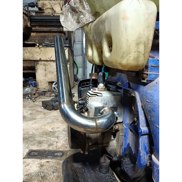 ท่อไอเสียเครื่องพ่นปุ๋ยเครื่องหว่านเมล็ด