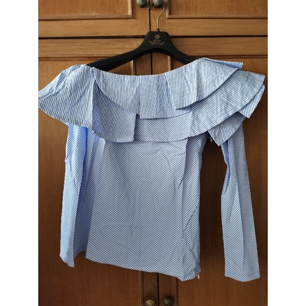 เสืัอ Hamburger studio venice open shoulder top size S