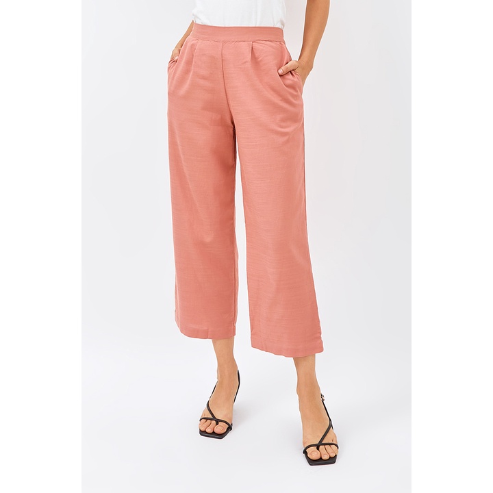 Sare Studio Kai Classic Straight Pants ในปลาแซลมอน