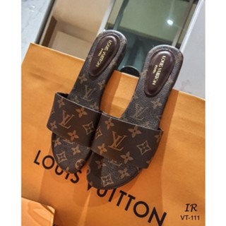 ส่งจากไทย✅รองเท้าแตะแบบสวม lvv louiss vuitton vt-111