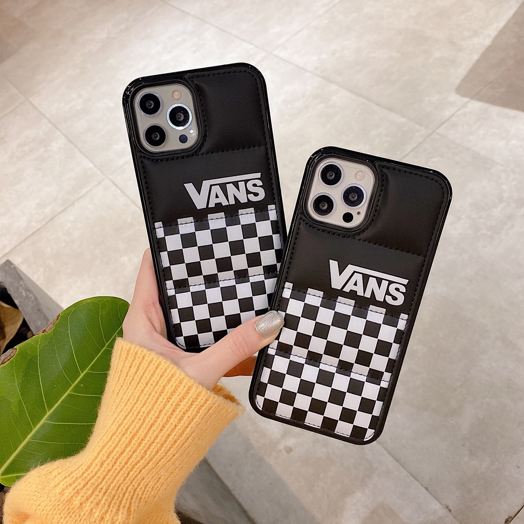 Iphone 16 Pro max 15 promax เสื้อแจ็คเก็ตดาวน์ลายตาข่าย วัสดุ TPU + เคสโทรศัพท์ผ้าสักหลาด