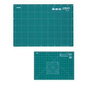 OLFA แผ่นรองตัด CM-A3 ขนาด A3 ใช้งานได้ทั้ง 2 ด้าน พร้อมสเกลบอกขนาด นิ้ว / เซนติเมตร