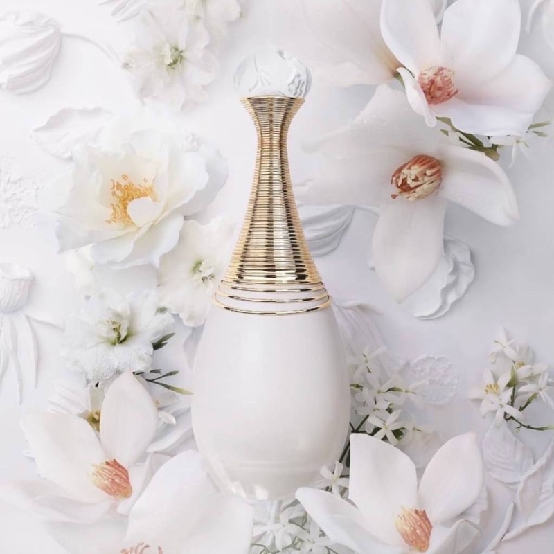 รุ่นใหม่ล่าสุด แท้กล่องซีล Dior Jadore Parfum D' Eau EDP ขายเพียง…  • 50ml 4,450฿ • 100ml 6,550฿ • ส