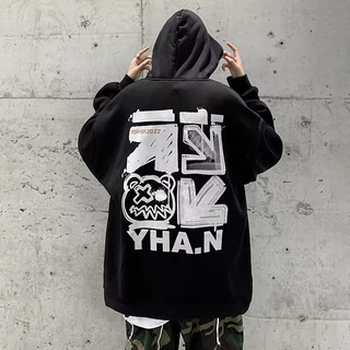 【ไซซ์ M-8xl】เสื้อแจ็กเก็ตกันหนาว แขนยาว มีฮู้ด ผ้าฝ้าย ผ้ากํามะหยี่ แบบสวมหัว พิมพ์ลายการ์ตูนกราฟฟิติ ตัวอักษร แฟชั่นคู่รัก สําหรับผู้ชาย และผู้หญิง