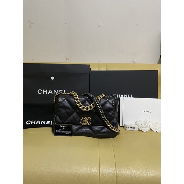 แท้💯% Chanel19 size30” black goatskin holo29