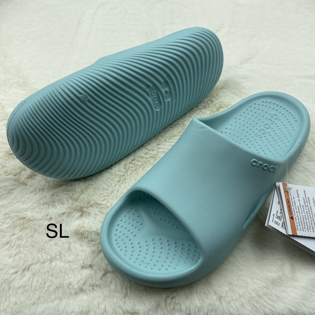 รองเท้าแตะ Crocs รองเท้าแบบสวมสำหรับผู้หญิงและผู้ชาย รุ่น Crocs mellow slide สินค้าสวยคุณภาพดีน้ำหนักเบานิ่มมากๆสวมค่ะ