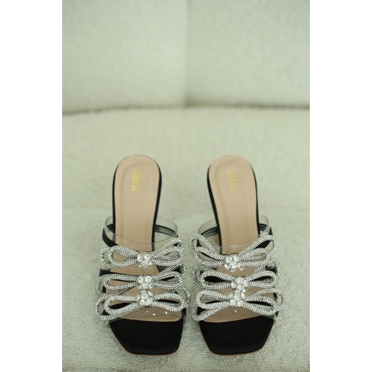 Emilia-สีดำ-ส้นสูง3นิ้ว SALE