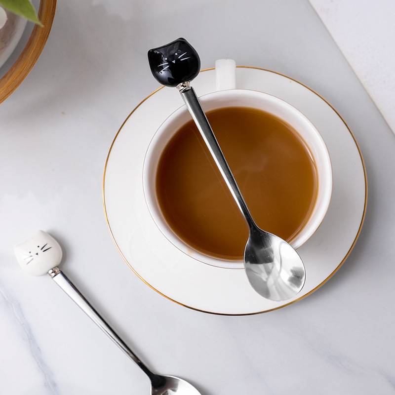ช้อนกาแฟ ส้อมจิ้มขนม  ด้ามจับเซรามิกรูปแมว ช้อนขนมของใช้ในครัวเรือน