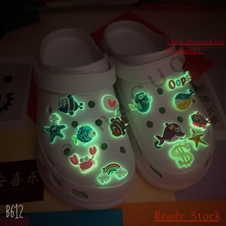 Jibbitz set（ไม่รวมรองเท้า)crocs ตัวการ์ตูนติดรองเท้า/luminous style Marine animal charms for crocs