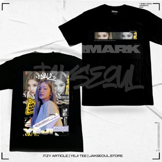 เสื้อยืดผ้าฝ้ายพิมพ์ลายITZY YEJI Tee by Jakseoul_09