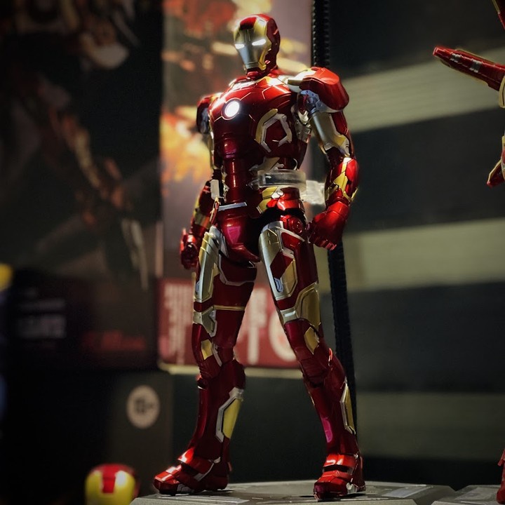 ชุดประกอบรุ ่ น 1 / 9 Ironman, Iron Spider Avengers ( Morstorm E-Model🌹