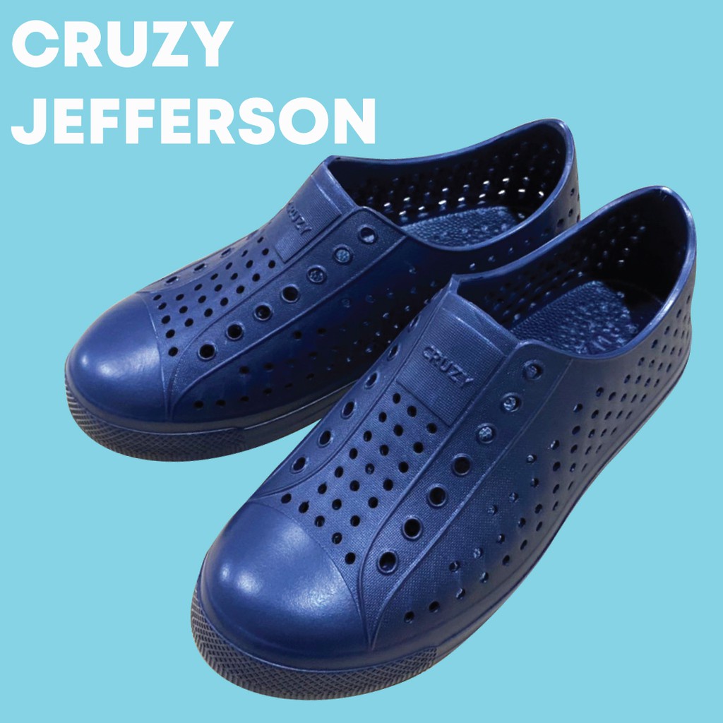 🔹ขายด่ว☀️สีกรมล้วน รองเท้า Cruzy พร้อมส่งทันทีทุกสีทุกเบอร์