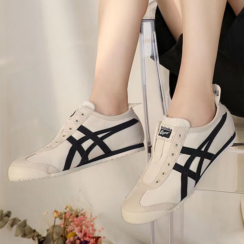 On onitsuka MEXICO 66 SLIP-ON Series ผู้ชายรองเท้ากีฬาลําลองรองเท้าผ้าใบคู่รองเท้าวิ่งผู้หญิง
