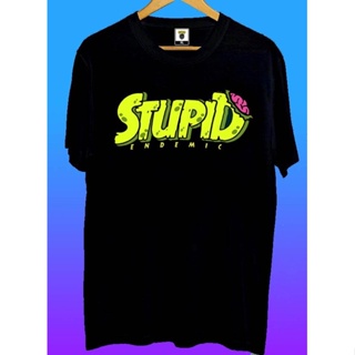 เสื้อตราหานคู่ - อะนิเมะทางกฎหมายเสื้อยืด Tee / STUPIDENDEMIC TSHIRT สําหรับผู้ชาย / เสื้อยืดสําหรั