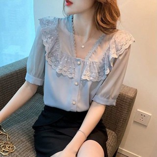 เสื้อเชิ้ตแขนสั้น ผ้าชีฟอง พิมพ์ลายลูกไม้ และใบบัว ทรงหลวม สวมใส่สบาย แฟชั่นทันสมัย สําหรับผู้หญิง