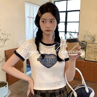 Enjoy Freedom เสื้อยืดคอกลมแขนสั้นพิมพ์ลายผู้หญิง