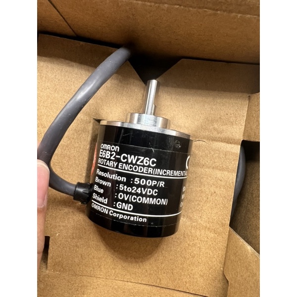 0M R0N Rotary Encoder E6B2-CWZ6C E6B2CWZ6C 500P/R New in Box  ของใหม่ ของแท้✅ ส่งจากไทย🇹🇭🇹🇭