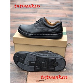 Original CLARKS FOOTWEAR รองเท้าบูทลําลอง หนังวัวแท้ สําหรับผู้ชาย WA1223 705 145 B32