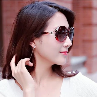 2026 แว่นกันแดดใหม่ผู้หญิง HD Anti-UV Anti-Radiation รุ่นเกาหลีผู้ชายผู้หญิงแฟชั่นอุปกรณ์เสริมสําหรับการขับขี่, กีฬากลางแจ้ง, แว่นตาโพลาไรซ์กรอบขนาดใหญ่