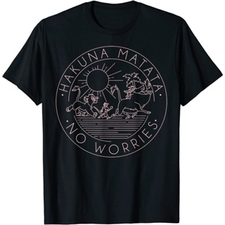 ROUNDคอลูกเรือNeckเสื้อยืด พิมพ์ลายโลโก้ Disney The Lion King Hakuna Matata No Worries Outline สําหรับผู้ใหญ่-4XL_05