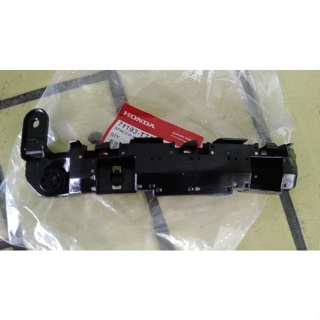 71193-T7A-J00 ∙ พลาสติกยึดปลายกันชนหน้าขวา RH HR-V"15-17 แท BRACKET BUMPER DEPAN RH 71193T7AJ00 HRV 1.5 E CVT (A) 201