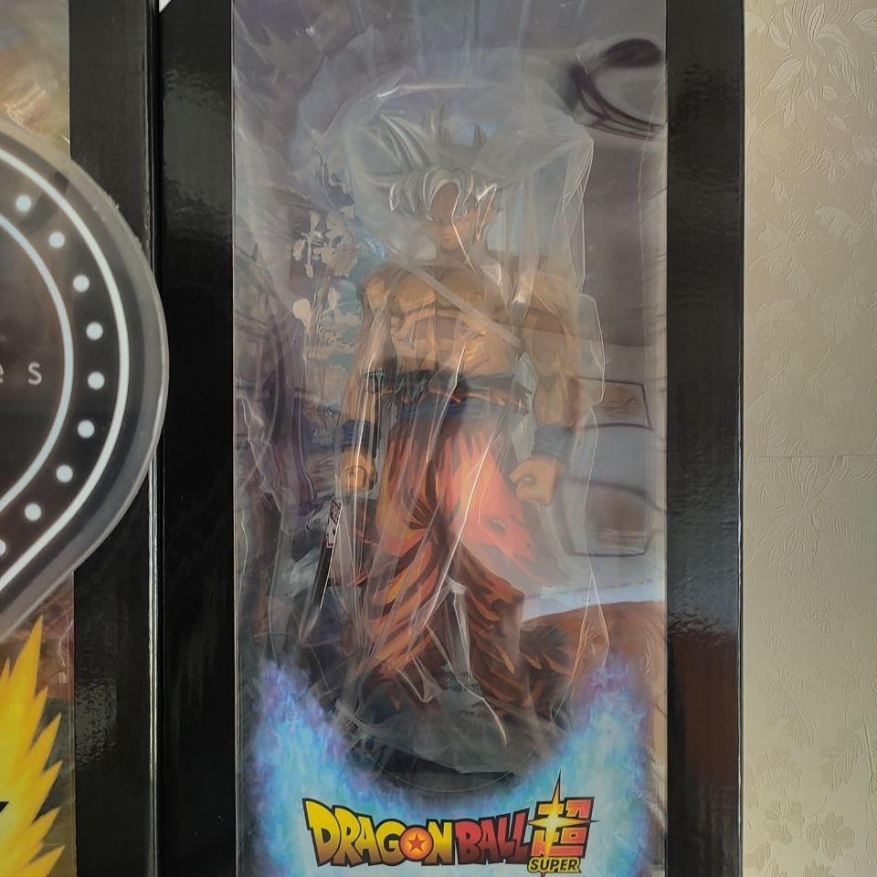 [โปรโมชั่นลดกระหน่ํา] Bandai แว่นตา ของแท้ จากโรงงาน Dragon Ball Grandist Comic Color Free Goku Figure สูง 28 ซม. แบรนด์ใหม่ GHJA