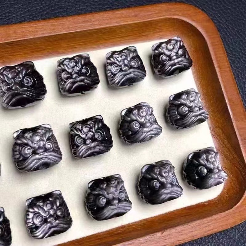 เงินธรรมชาติ Obsidian Awakening Lion ประมาณ 15 มม.ด้านบน Lower Through Hole แกะสลักชิ้นเครื่องประดับน่ารัก diy อุปกรณ์เสริม Simple All-Match ของขวัญ