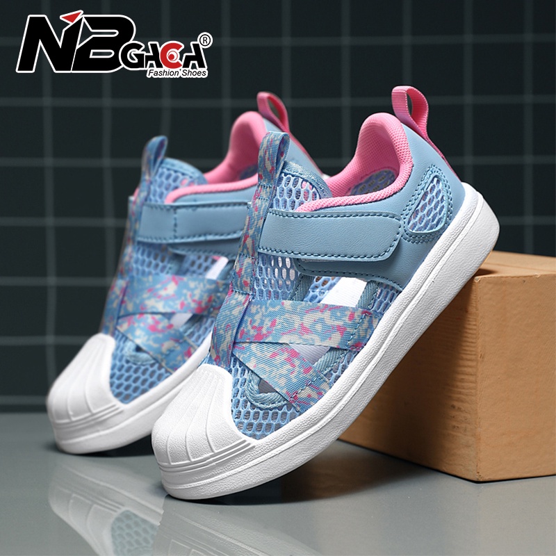 【พร้อมส่ง 26-37 】ใหม่ รองเท้าแตะลําลอง พื้นนิ่ม ใส่สบาย สไตล์เกาหลี แฟชั่นฤดูร้อน สําหรับเด็กผู้หญิง 2023 X019