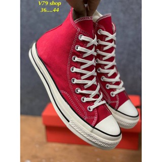 รองเท้า Converse สีแดง หุ้มส้น