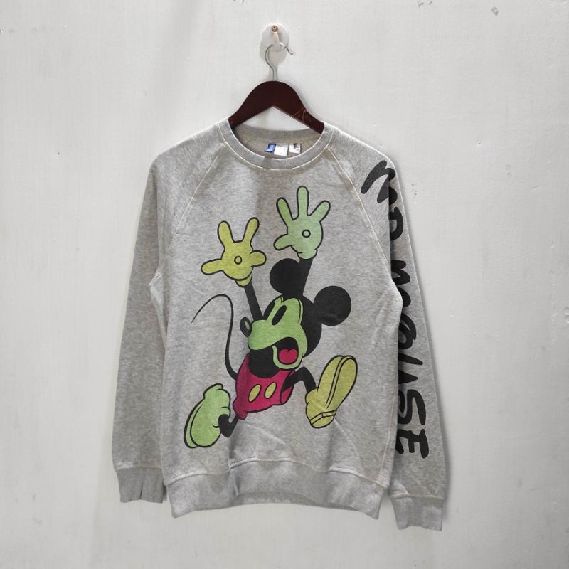 H&M x Disney Sweater ไซส์ M