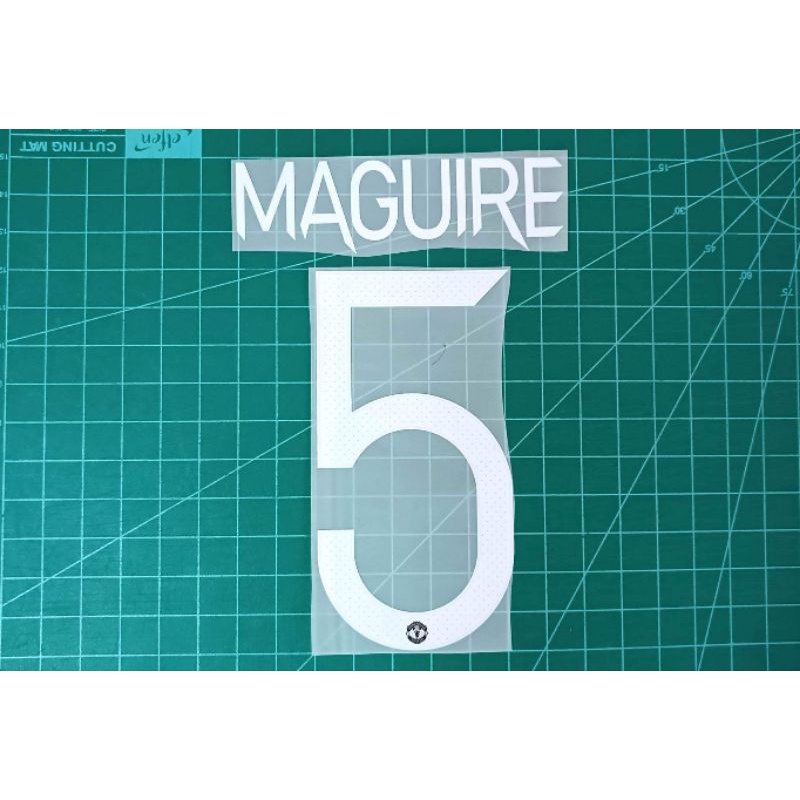 เบอร์รีดติดเสื้อ MAGUIRE สีขาว