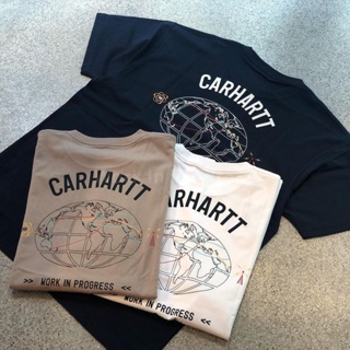 CARHARTT เสื้อยืดแขนสั้น พิมพ์ลายการ์ตูนแผนที่โลก