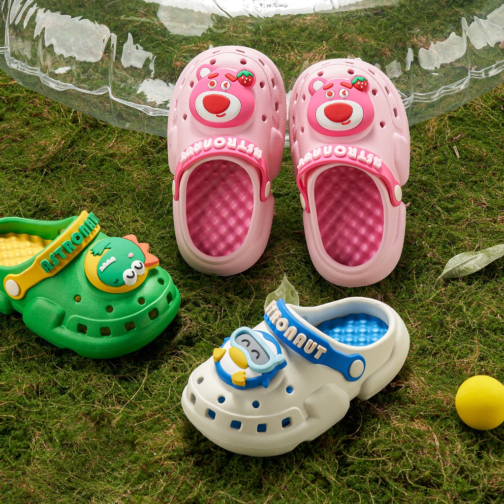 รองเท้าแตะ Crocs กันลื่น ลายการ์ตูนมาริโอ้ เหมาะกับเดินชายหาดกลางแจ้ง แฟชั่นฤดูร้อน สําหรับเด็กผู้ชาย และเด็กผู้หญิง