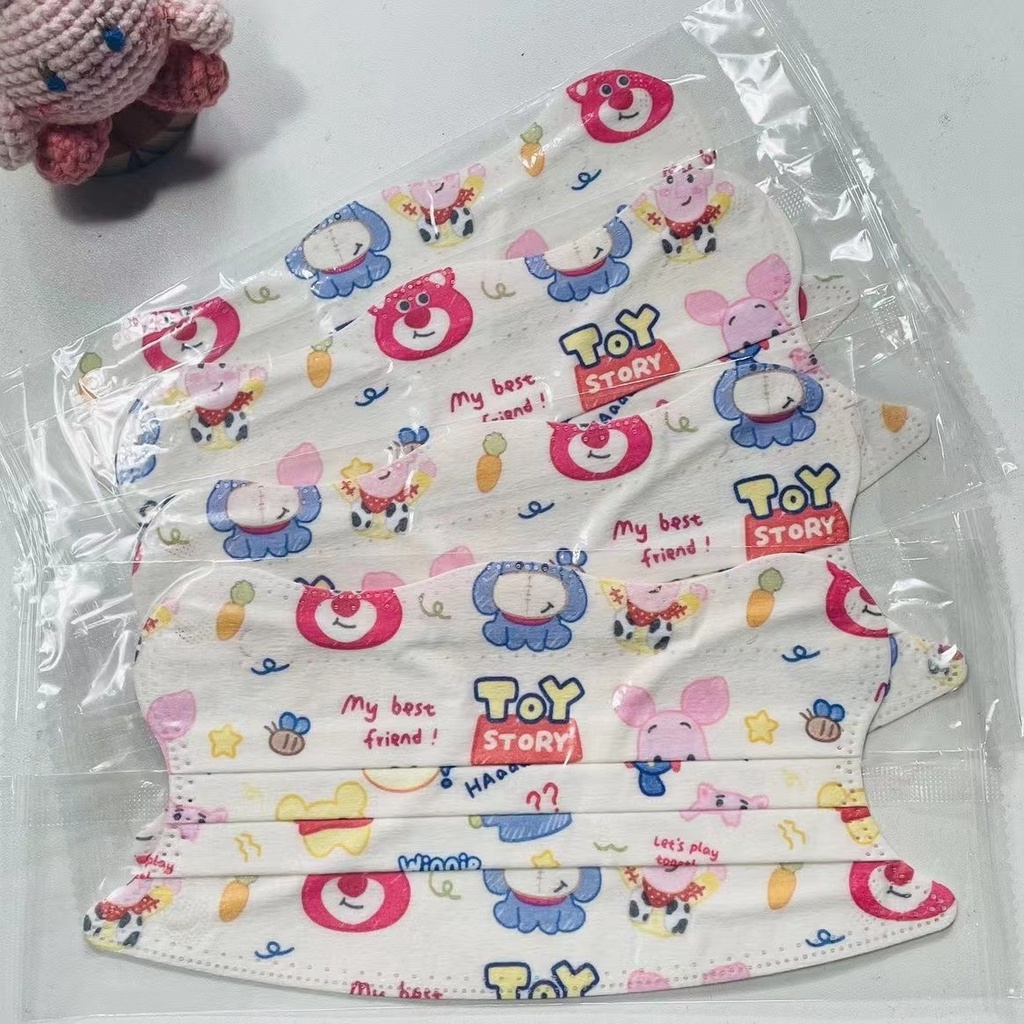 หน้ากาก V-mask รูปผีเสื้อ ส่งในราคาถูกที่สุดในประเทศไทย มีให้เลือกมากกว่า 10 แบบ ซีลแยก 1:1 สําหรับผู้ใหญ่ (10/50 ชิ้น)