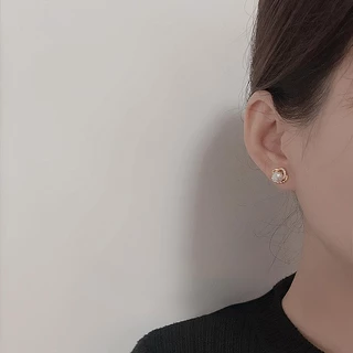 ส925ชุบเงินเกาหลีวินเทจต่างหูมุกกระดุมหูสําหรับผู้หญิงสาว