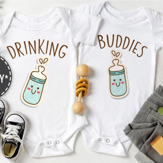 ใหม่ ฝักบัวอาบน้ํา ลาย Onesie Twins สุดฮา ของขวัญสําหรับเด็ก