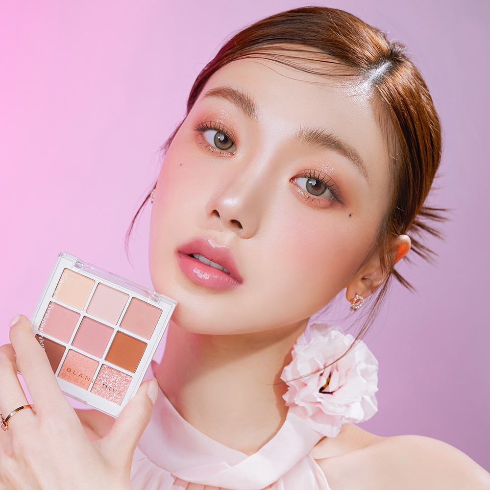 [BLANC DIVA] COLORING:ME EYE SHADOW PALETTE 01W PINK 7.8G, 02W BROWN 7.4G  | เครื่องสําอาง / แบรนด์เ
