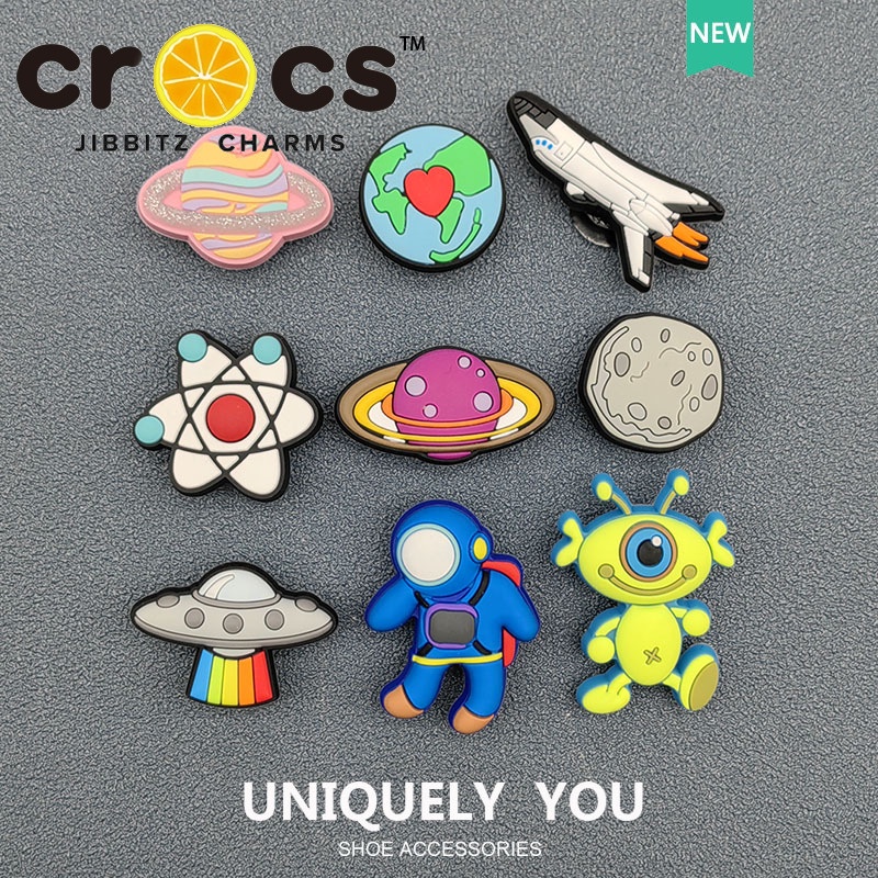 ตัวติดรองเท้า crocs jibbitz charms กระดุมรองเท้า ลายดอกไม้ อวกาศ DIY อุปกรณ์เสริมรองเท้า jibbitz