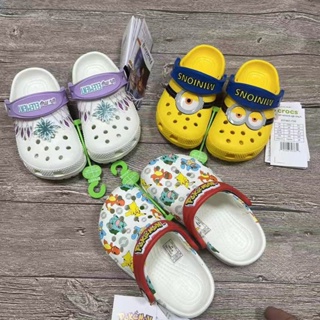 รองเท้าแตะ crocs ลายการ์ตูนน่ารัก แบบดั้งเดิม สําหรับเด็กผู้…