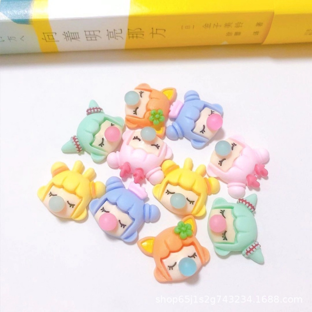 สติกเกอร์เรซิ่น ลายการ์ตูนเด็กผู้หญิงน่ารัก DIY สําหรับติดตกแต่งโทรศัพท์มือถือ กิ๊บติดผม ตู้เย็น