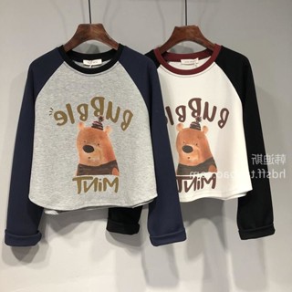 เสื้อยืดแขนยาว ทรงหลวม พิมพ์ลายการ์ตูน Raglan สีคอนทราสต์ แฟชั่นฤดูใบไม้ร่วง สําหรับผู้หญิง