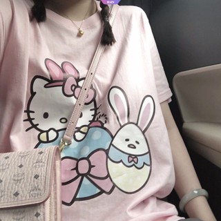 SANRIO เสื้อยืดคอกลม แขนสั้น ผ้าฝ้าย พิมพ์ลายการ์ตูน Hello Kitty น่ารัก สไตล์ญี่ปุ่น เหมาะกับฤดูร้อน สําหรับผู้หญิง [RAIN]