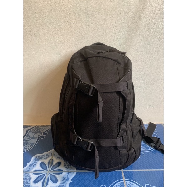 backpack เเบรนด์ Dakine