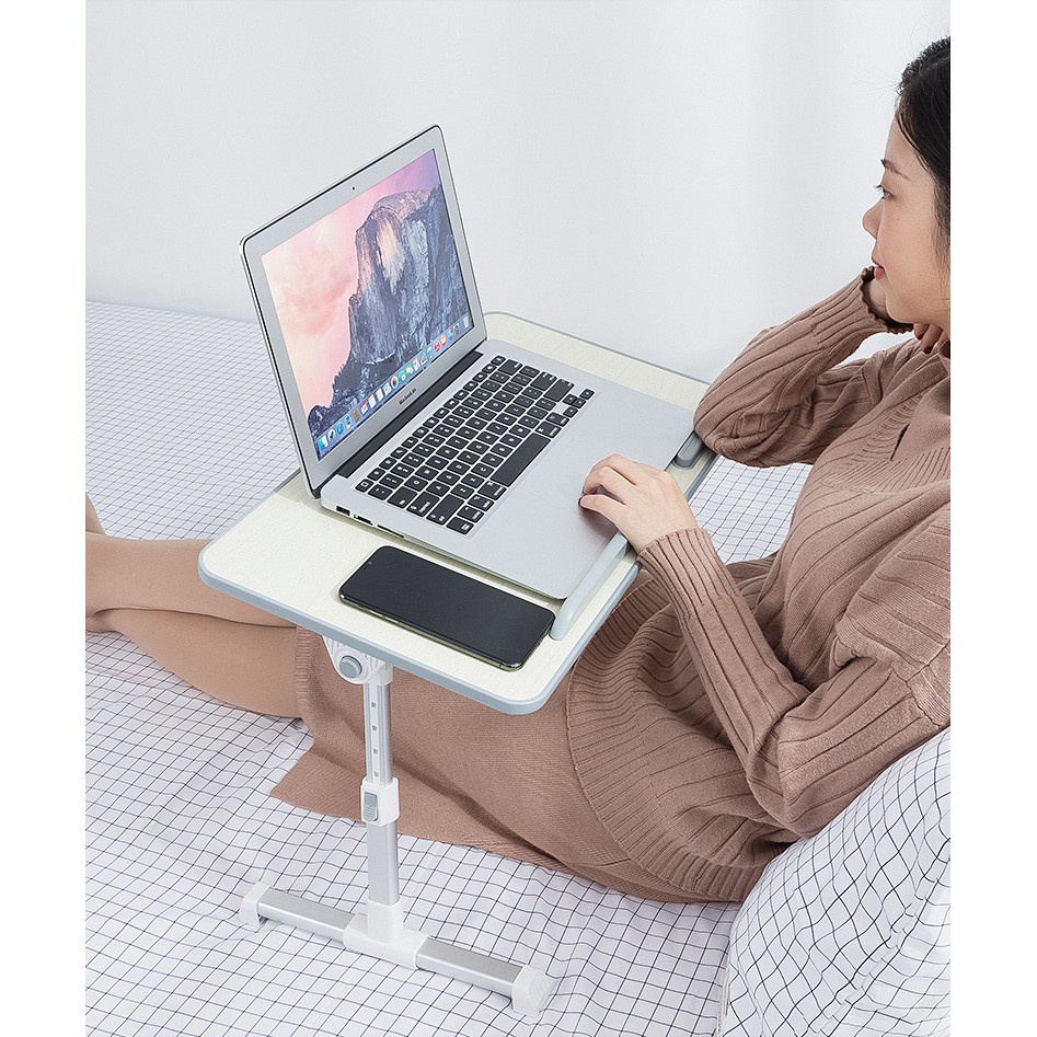 Laptop stands Q8 โต๊ะวางโน๊ตบุค ที่วางโน้ตบุค ขนาดพกพา ปรับสูงต่ำได้ พับเก็บง่ายสะดวก โต๊ะวางคอมแล็ป