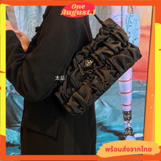 กระเป๋าถือสีดำแต่งรอยย่นเล่นดีเทลสุดชิค S014