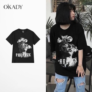 OKADY เสื้อยืด คอกลม แขนสั้น แฟชั่นชาย คู่รักสไตล์เกาหลี แต่งลายด้านหน้า ดีไซส์ใหม่