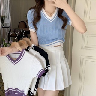 เสื้อครอปแขนสั้น ครอปคอวี แต่งตัดขอบสี เท่ๆ เนื้อผ้าไหมพรม ผ้าถัก ใส่สบาย #A38