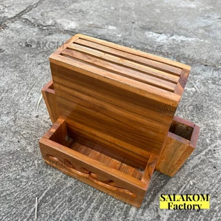 SLK ที่เก็บมีด ที่เสียบมีดไม้สัก และเก็บช้อน 30*18*22 ซม. (ย*ลึก*ส) สีย้อมเคลือบ 📌จัดส่งฟรี📌